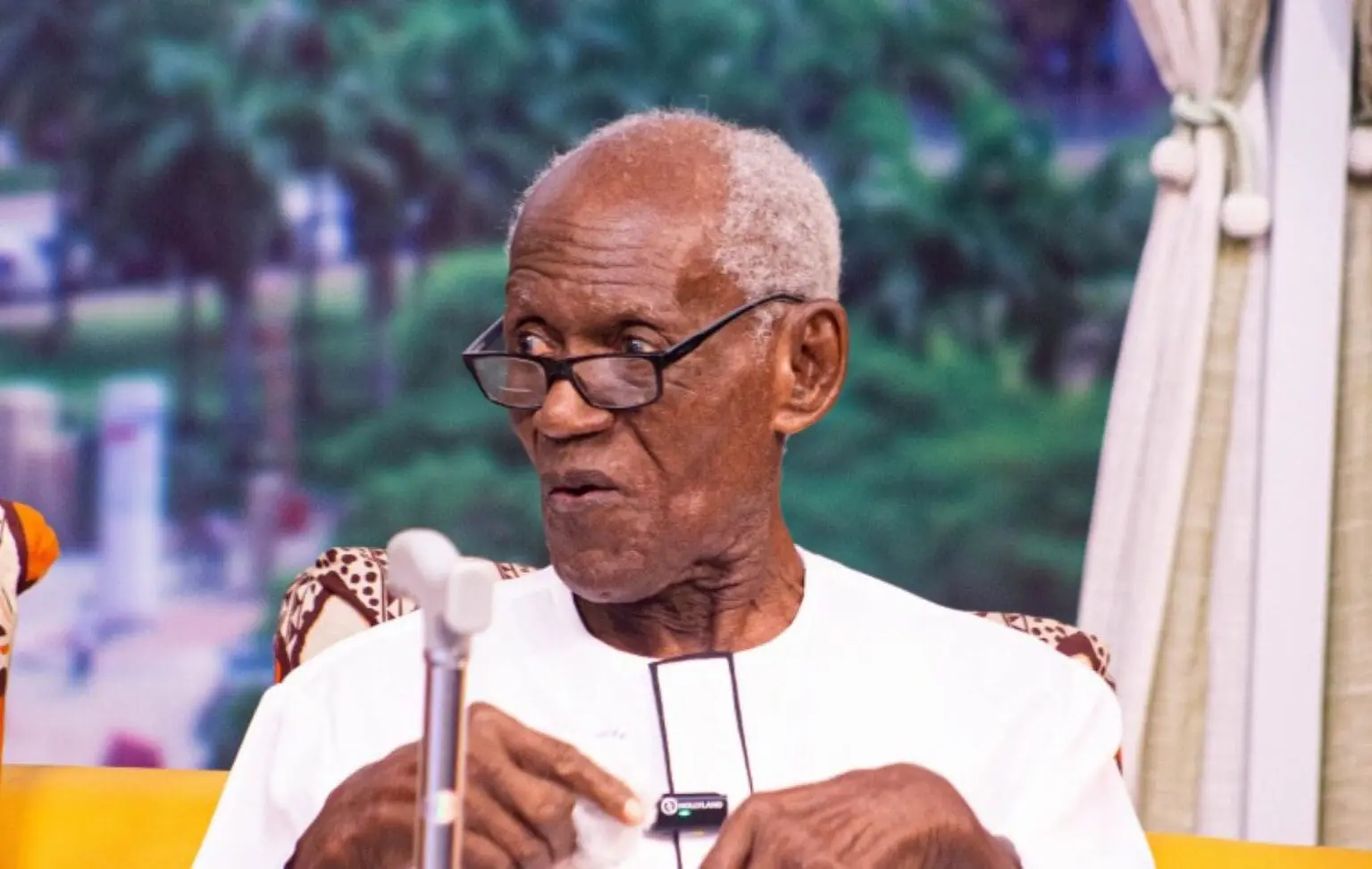 Legendary commentator and broadcaster Joe Lartey passes away at the age of 96