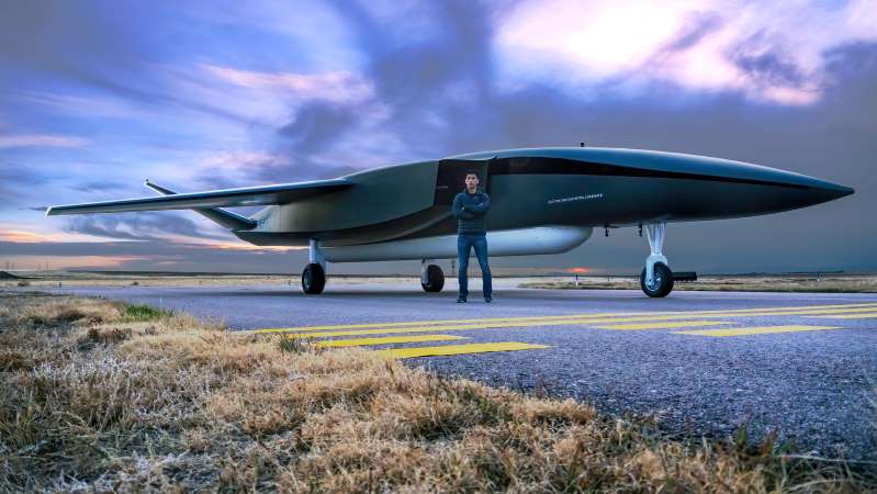 © Aevum Jay Skylus, the CEO of autonomous launch startup Aevum, stands in front of a Ravn X rocket-launching drone. Aevum