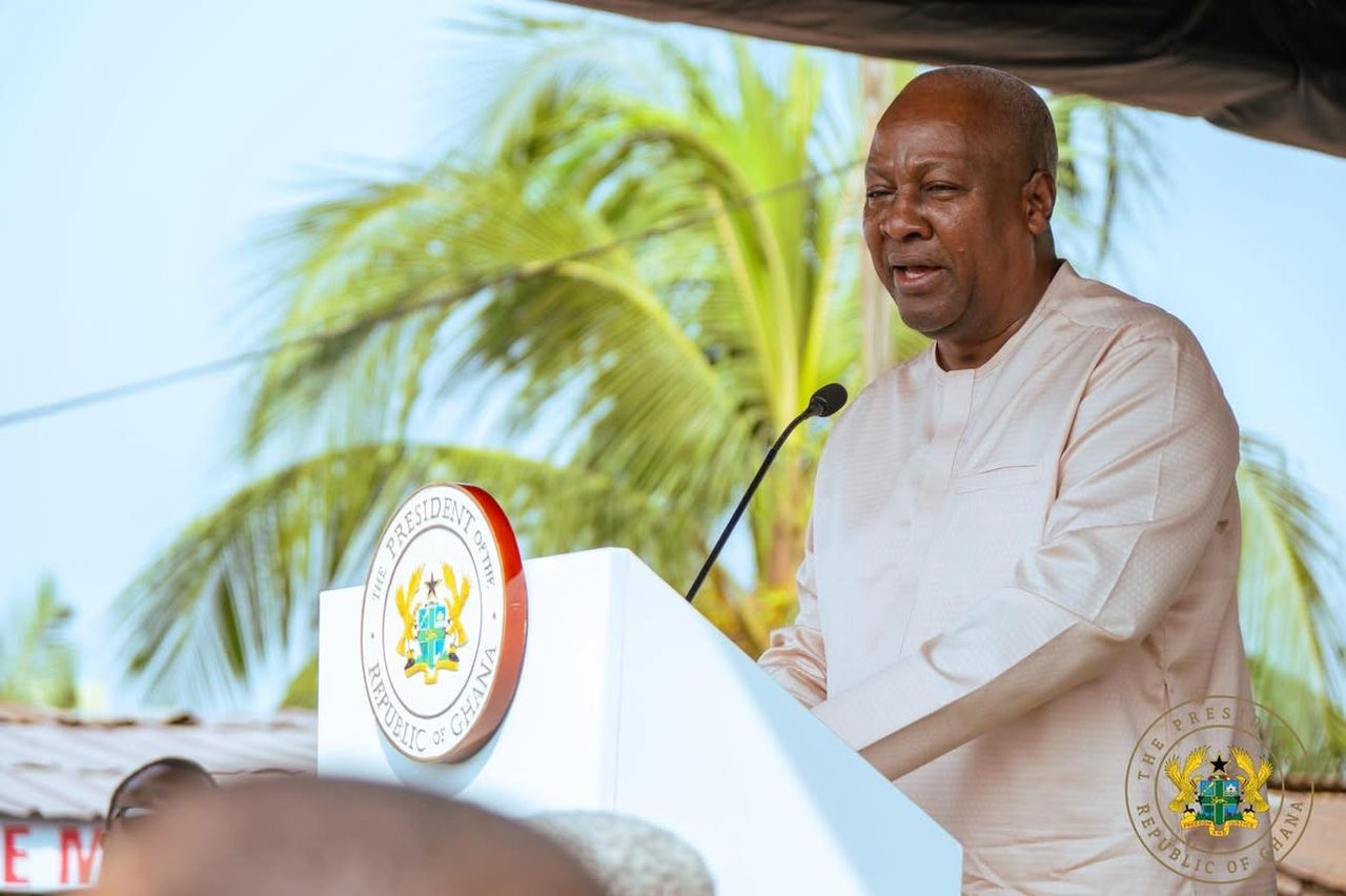 Prez Mahama Commissions New Mosque for Akweteman Community
