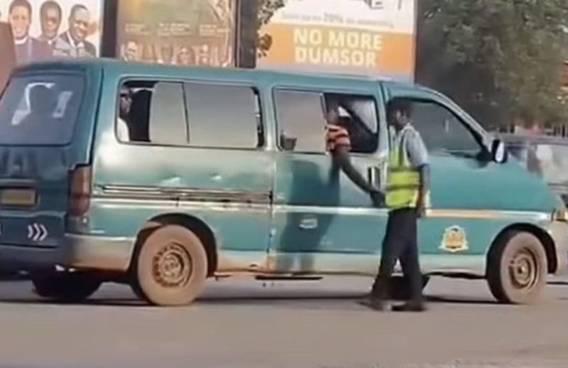 Video of Ghanaian Police Officer Defending Citizens Right to Record Police Activities Goes Viral